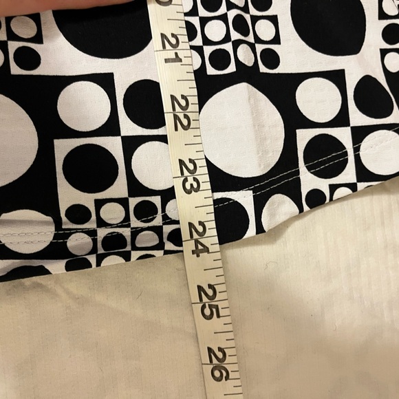 NWOT  IBKUL ELISE BLACK & WHITE Sleeveless Polo Golf Shirt - Picture 10 of 12